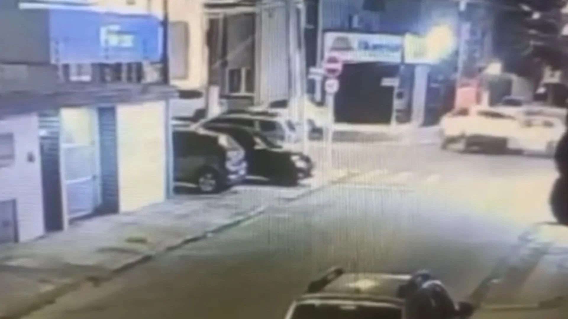 Motorista embriagado causa acidente e invade hotel em Maceió