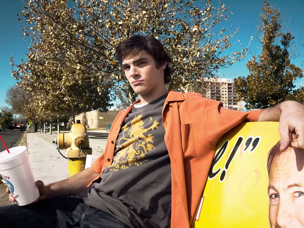 Morre RJ Mitte, ator de 'Breaking Bad', aos 34 anos